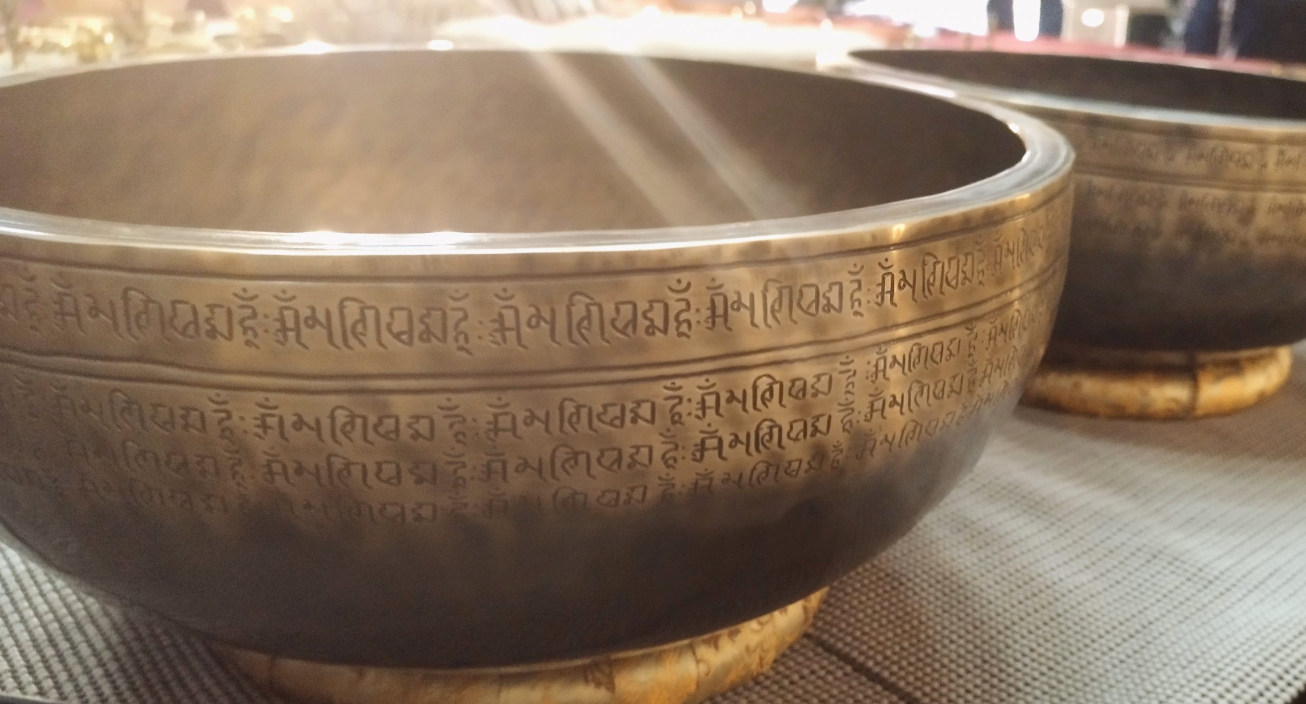 sonotherapie soins energetiques yoga chamanisme bol tibetain gong tibetain magnetisme magnetiseur soin therapie